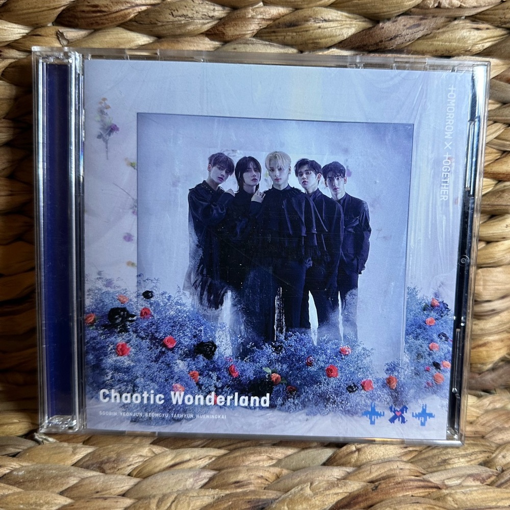 TxT Chaotic Wonderland - Limited Edition A